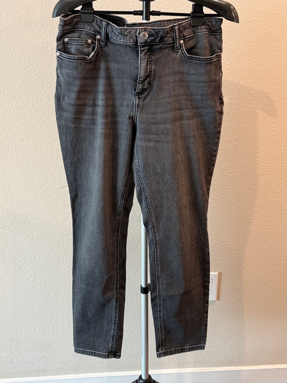 LC Lauren Conrad Charcoal Cropped Ankle Jeans